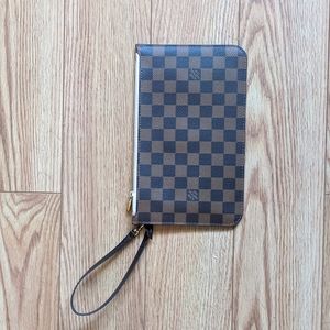 Louis Vuitton Damien Ebene Wristlet (Rose Ballerine Pink Interior)